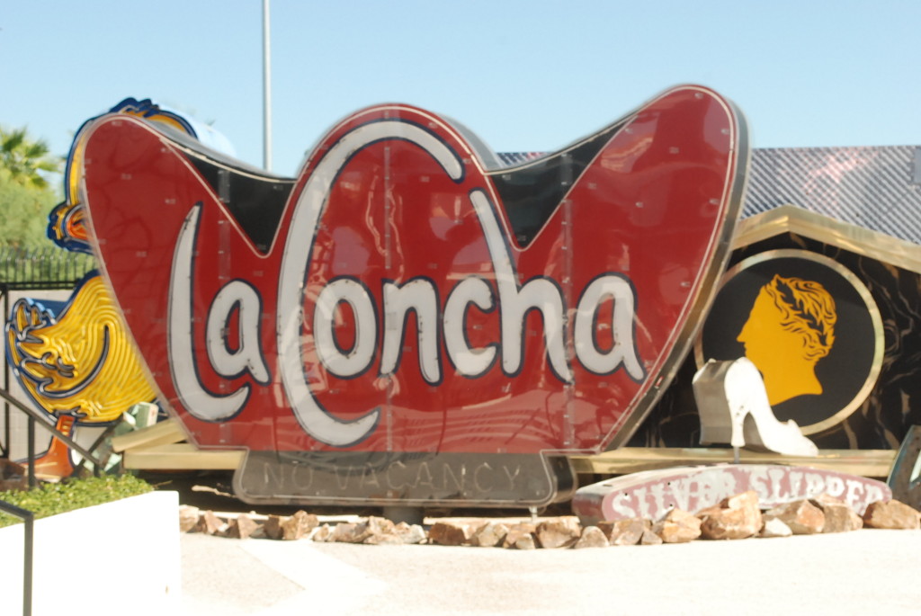 Visiting the Boneyard - The Las Vegas Neon Museum