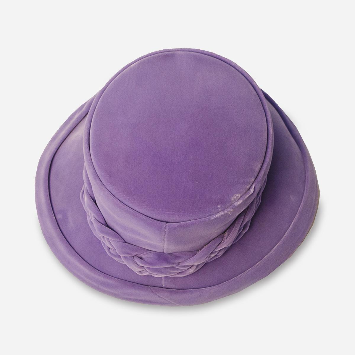 vintage capeline hat