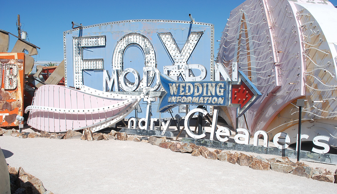 Las Vegas wedding chapel sign
