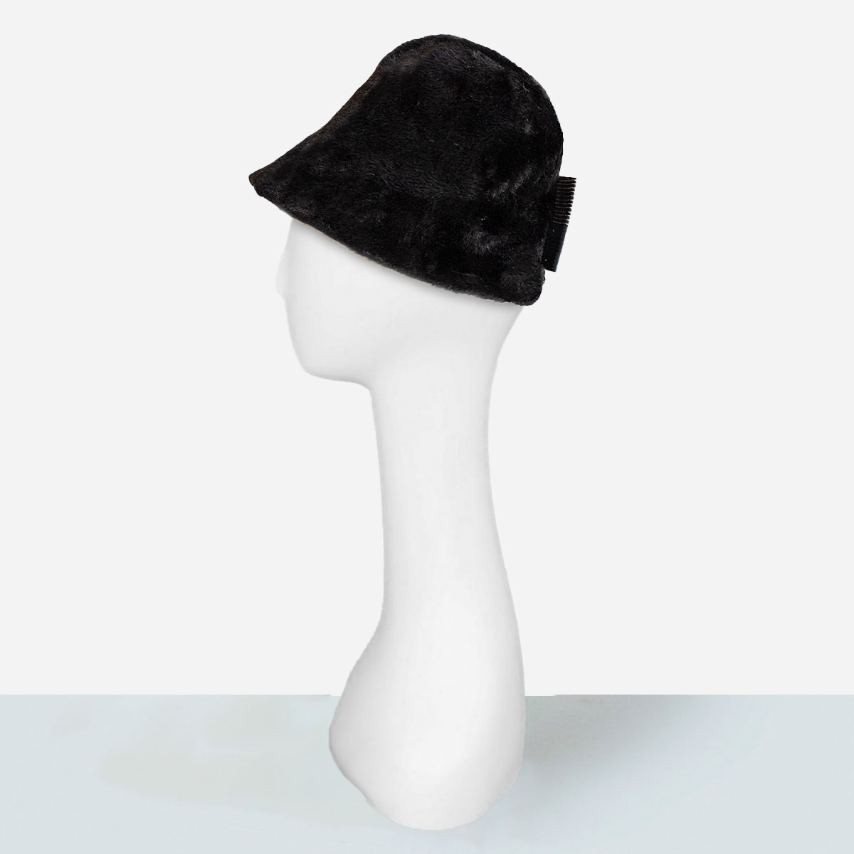 black cloche hats