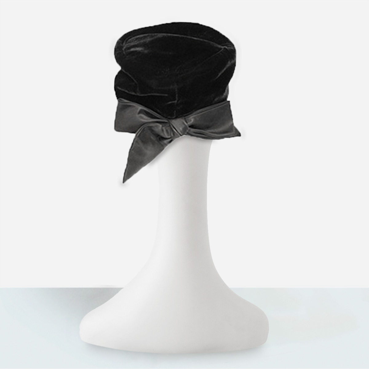vintage hat with bow