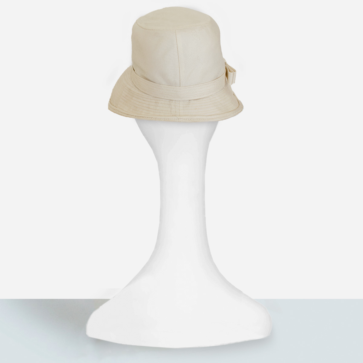 Vintage off white hat