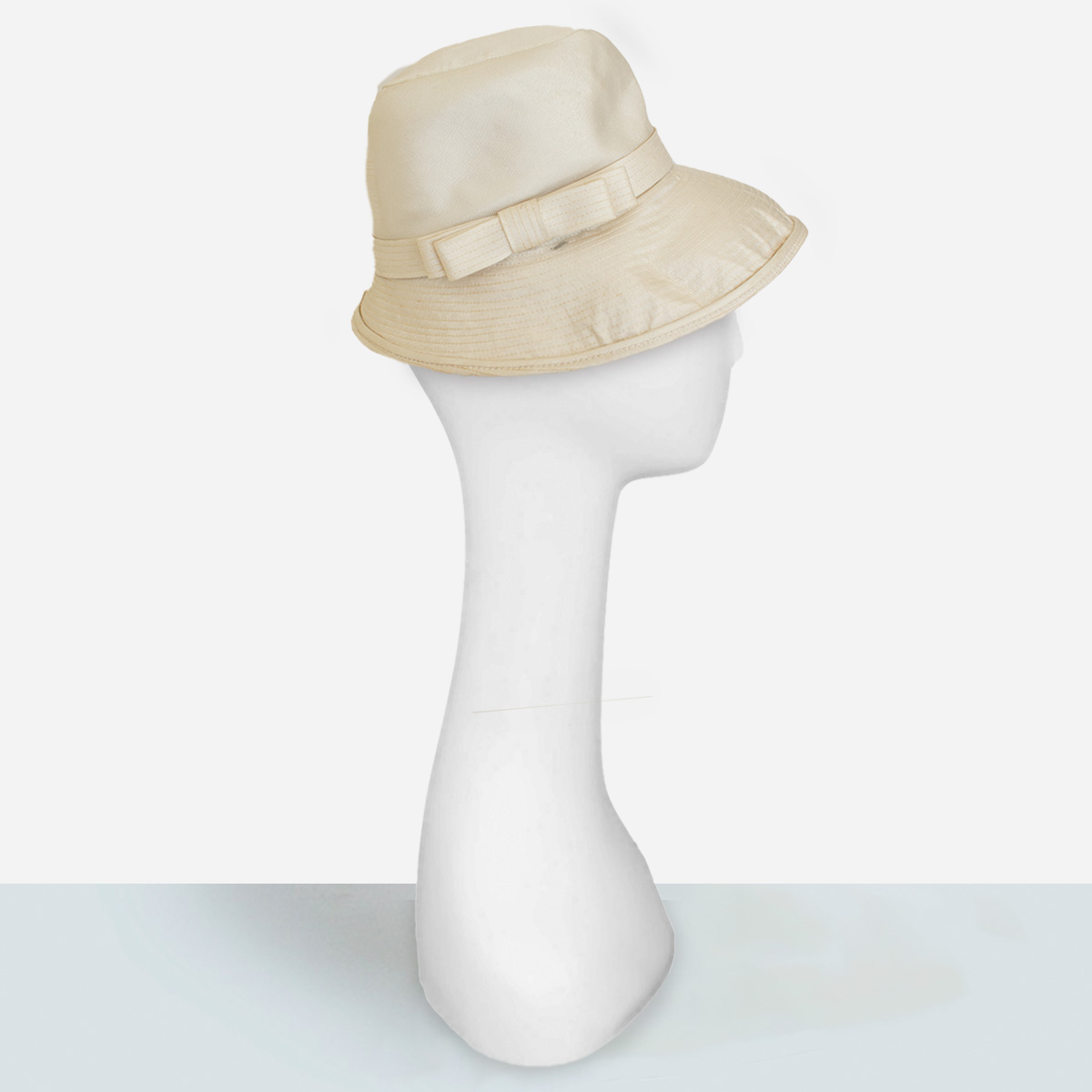 Vintage white hat