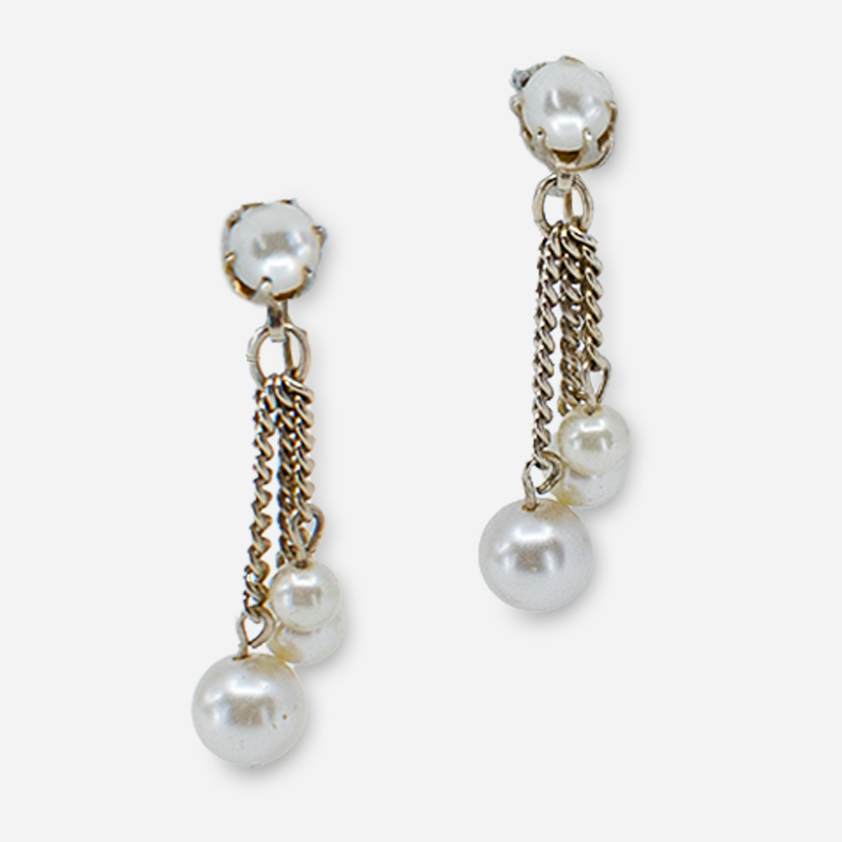 Vintage pearl dangle earrings
