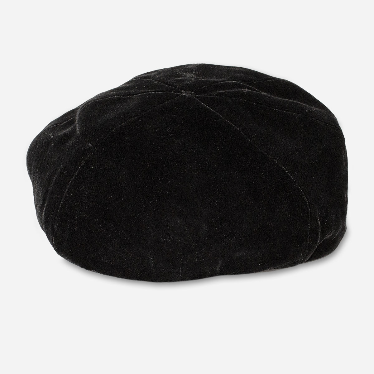black velve t hat