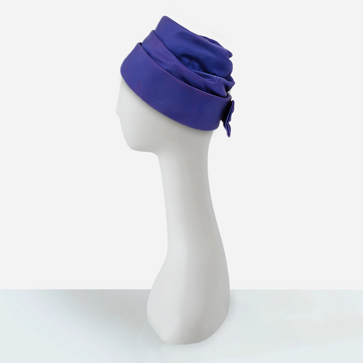 1950s blue satin turban