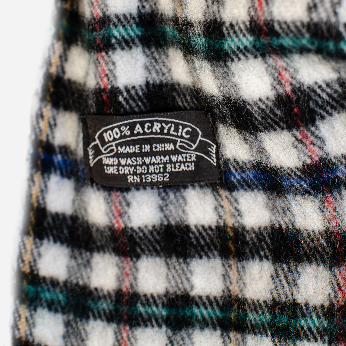 Arylic plaid scarf label