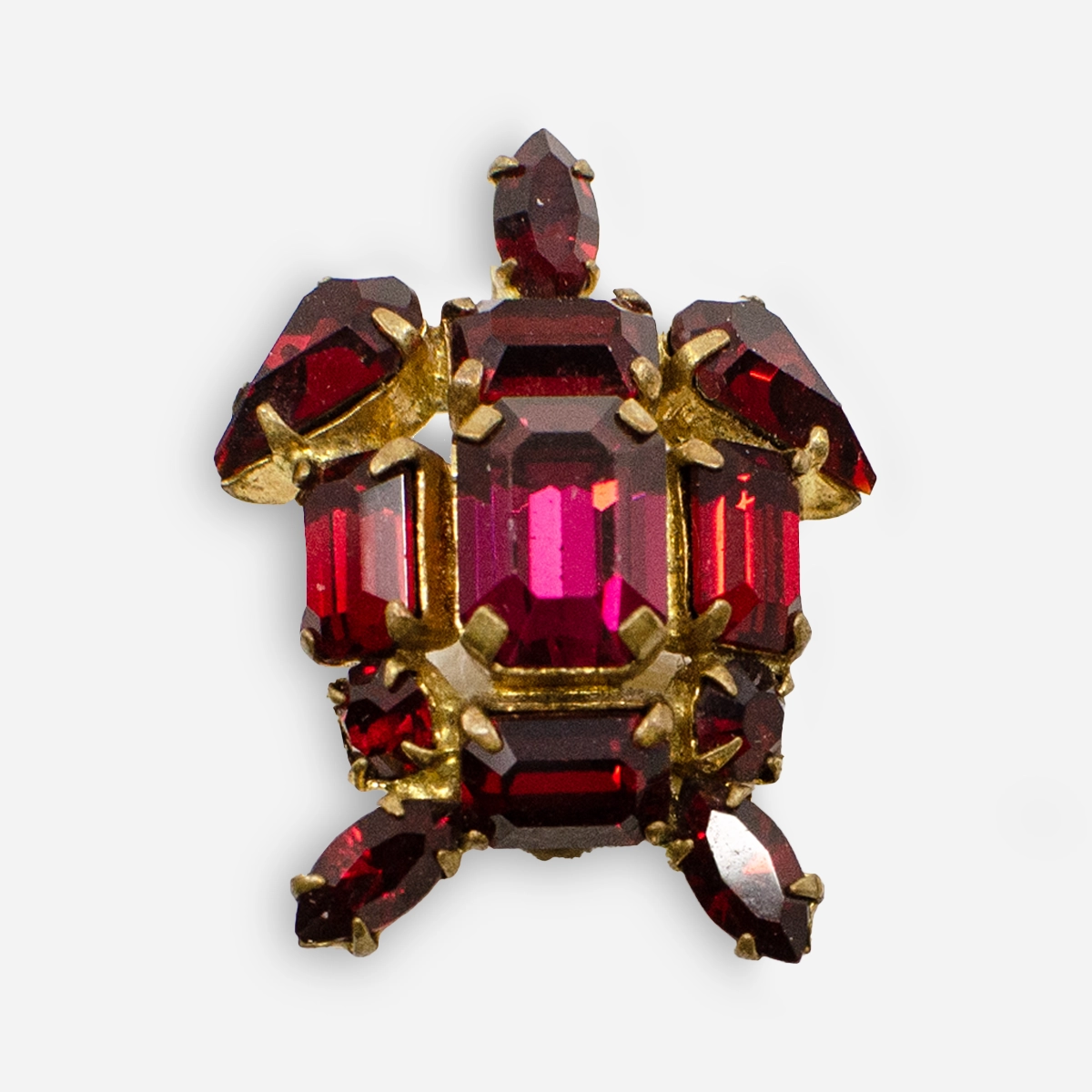 Red crystal turtle pin