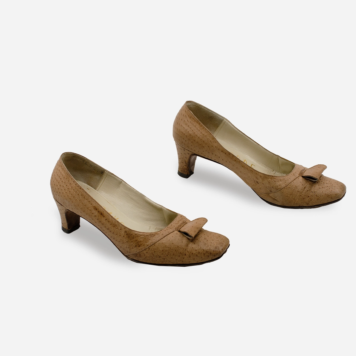 1950s tan ostrich pumps