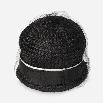 Black bubble straw toque