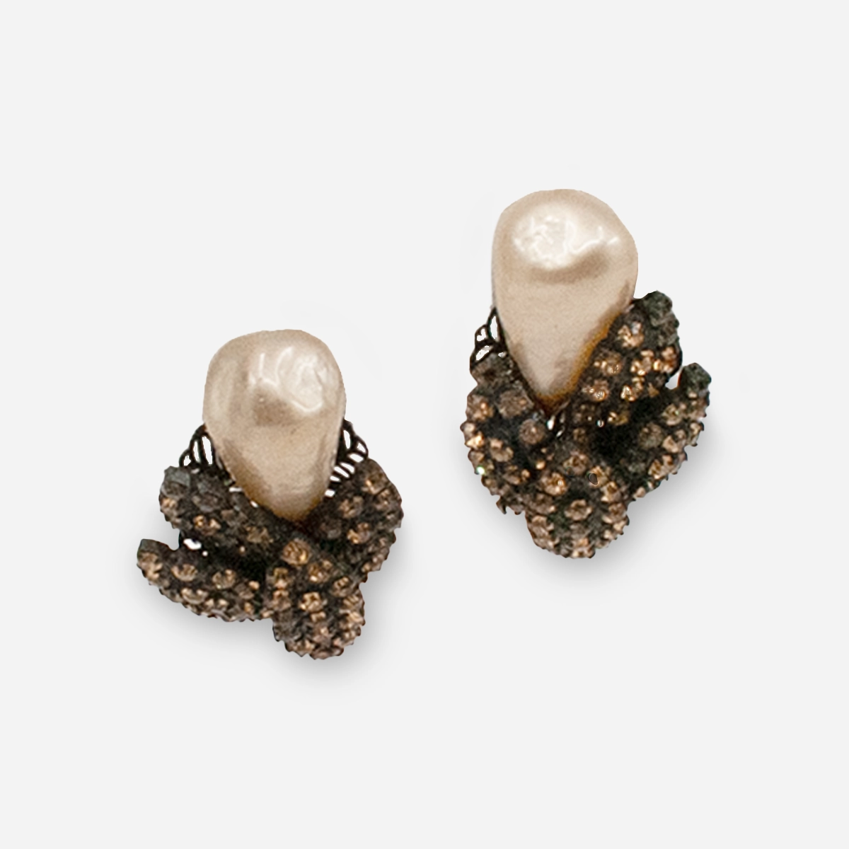 Vintage amber rhinestone & pearl screw clip earrings