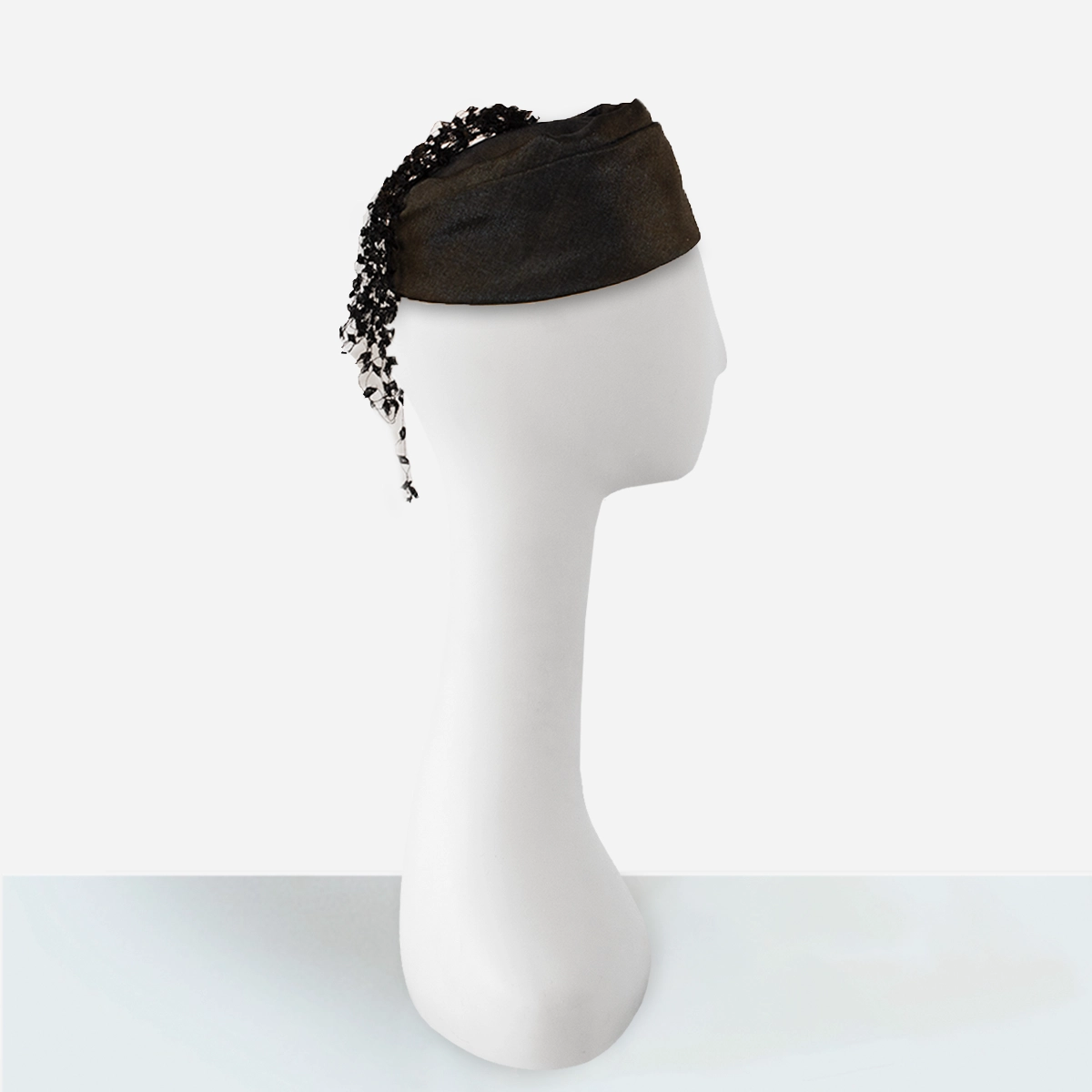Vintage black turban with tassel
