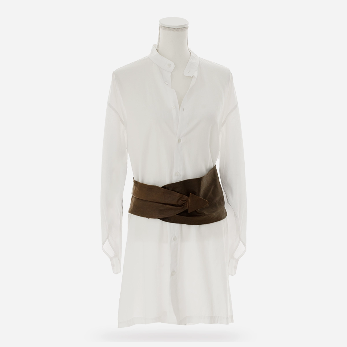 vintage brown leather belt worn over white shirtdress