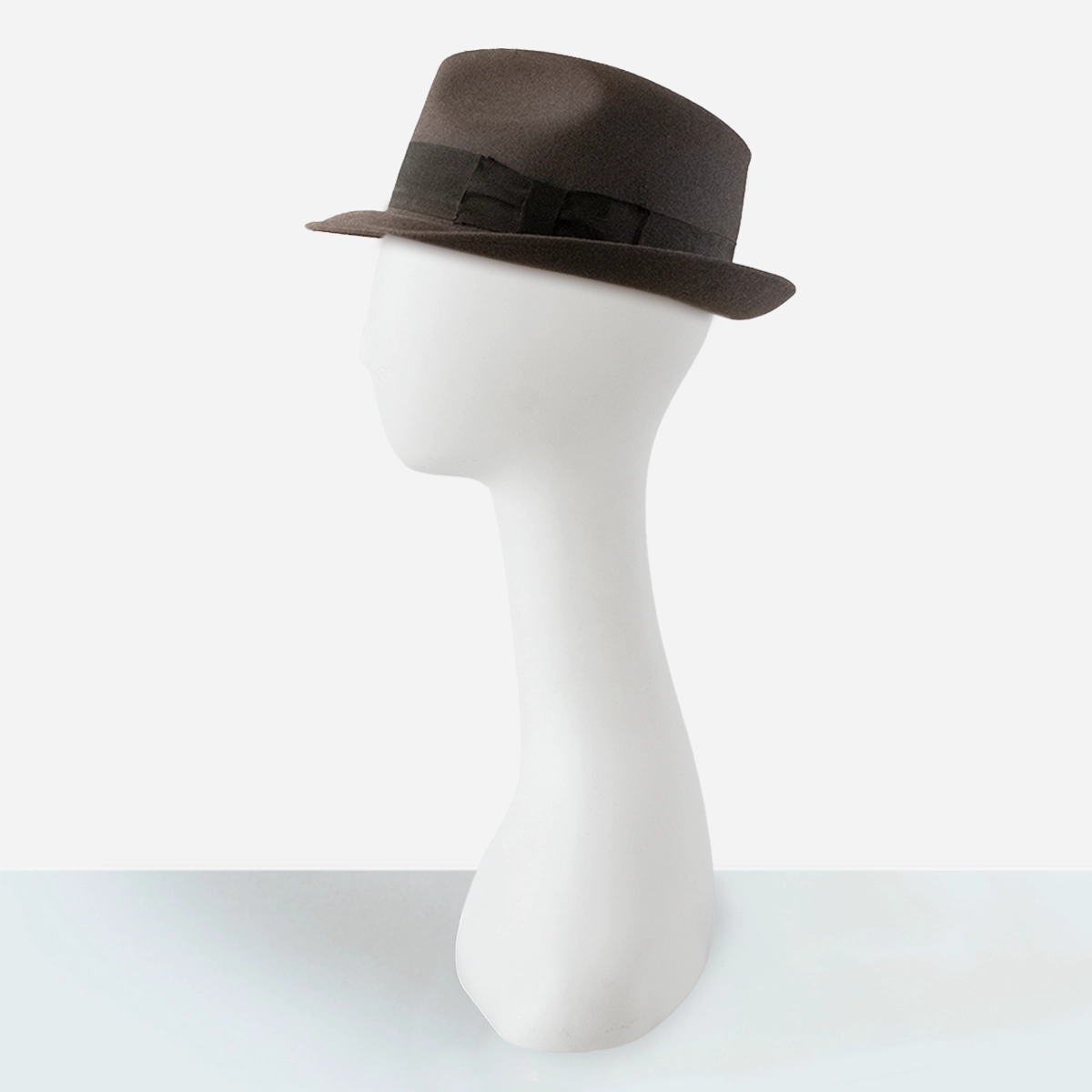 1960s gray mens fedora Vintage gray fur felt fedora styled on mannequin.