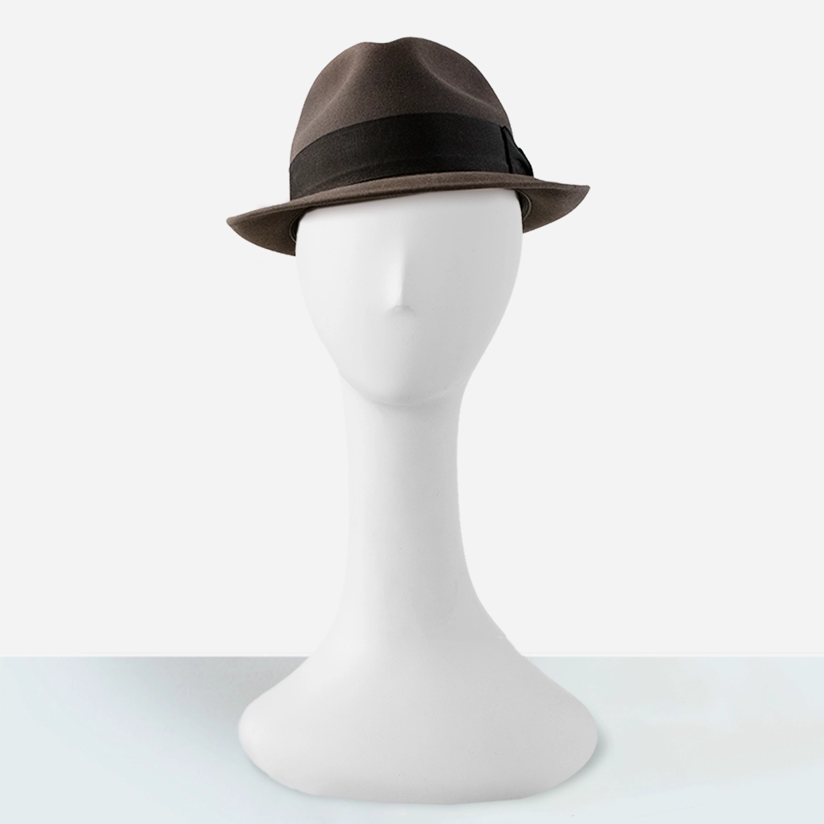 Vintage gray fur felt fedora by Creighton size 7.