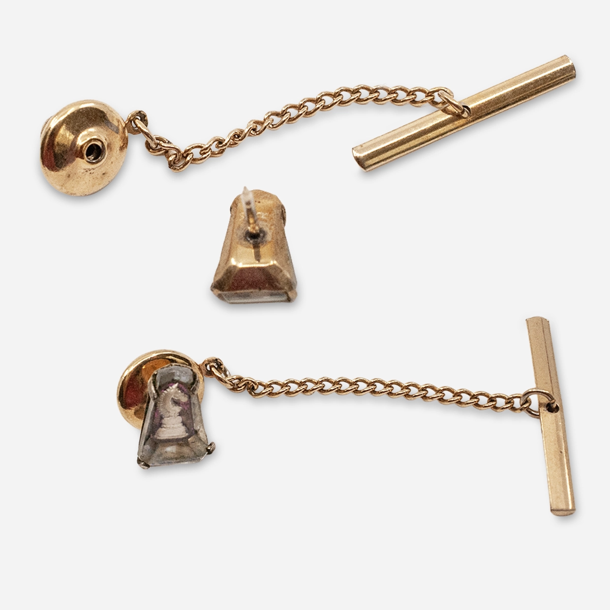 Swank Knight Chess piece tie tack Vintage Swank chess knight tie tack with clutch back, safety chain, and T-bar.