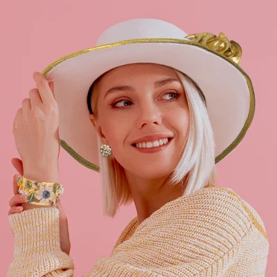 model wearing a Madge's Hatbox vintage hat and jewelry